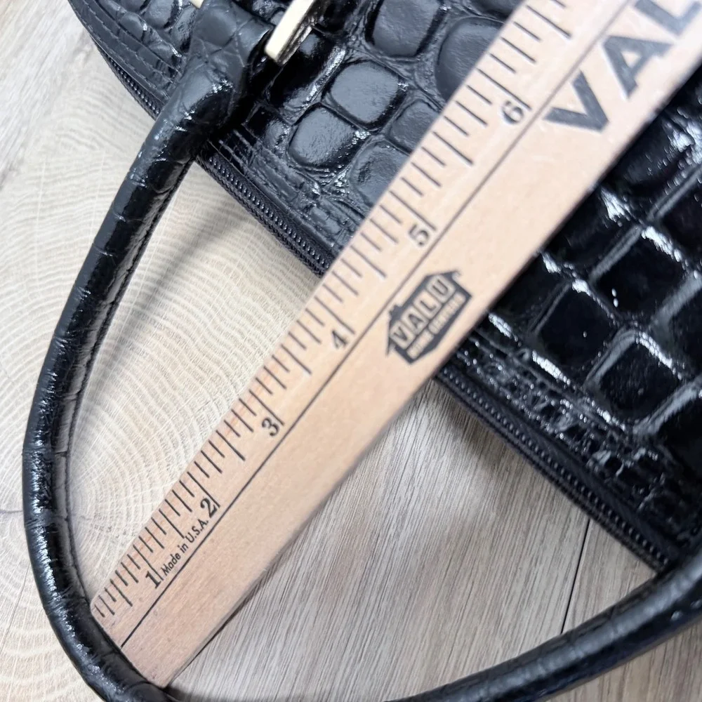 Vintage Lord & Taylor Black Genuine Leather Croc Embossed Dome Satchel Handbag